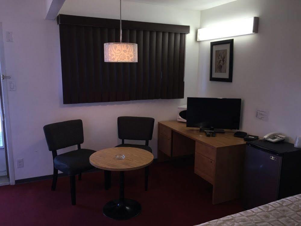 Voyageur Motel Thunder Bay Luaran gambar